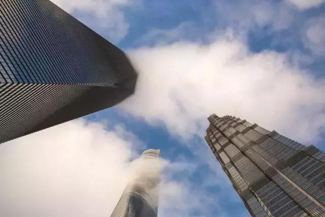 腾龙sp70-200f2.8怎么样,腾龙24-70f2.8vc和g2有什么区别