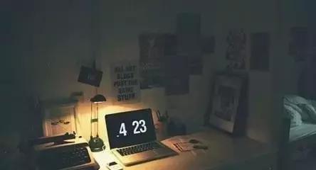 三角区一直长痘是什么原因,三角区为什么容易长痘