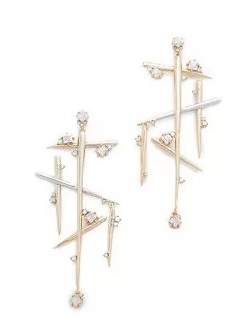 白水晶晶莹剔透发亮,晶莹剔透的水晶宝石