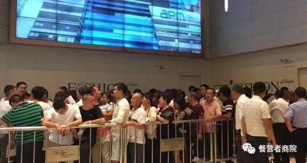 SUBWAY大危机!关店359家,业绩落至第三名