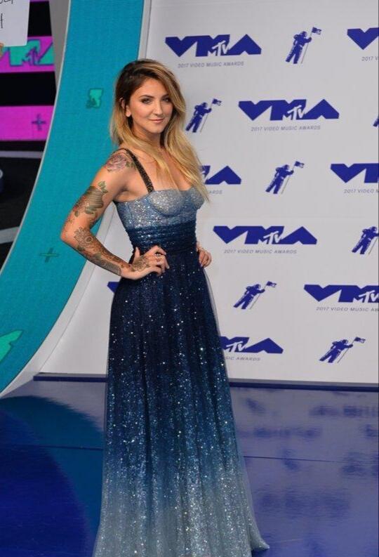 baby穿裙子惊艳全场,baby穿星空裙