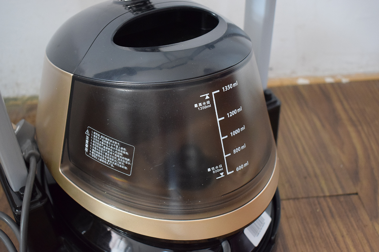 没有熨斗如何快速去除衣物褶皱,顽固褶皱的衣服没熨斗怎么办