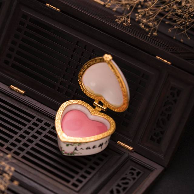 韩国美妆博主pony推荐美容仪,韩国美妆达人pony近期美照合集