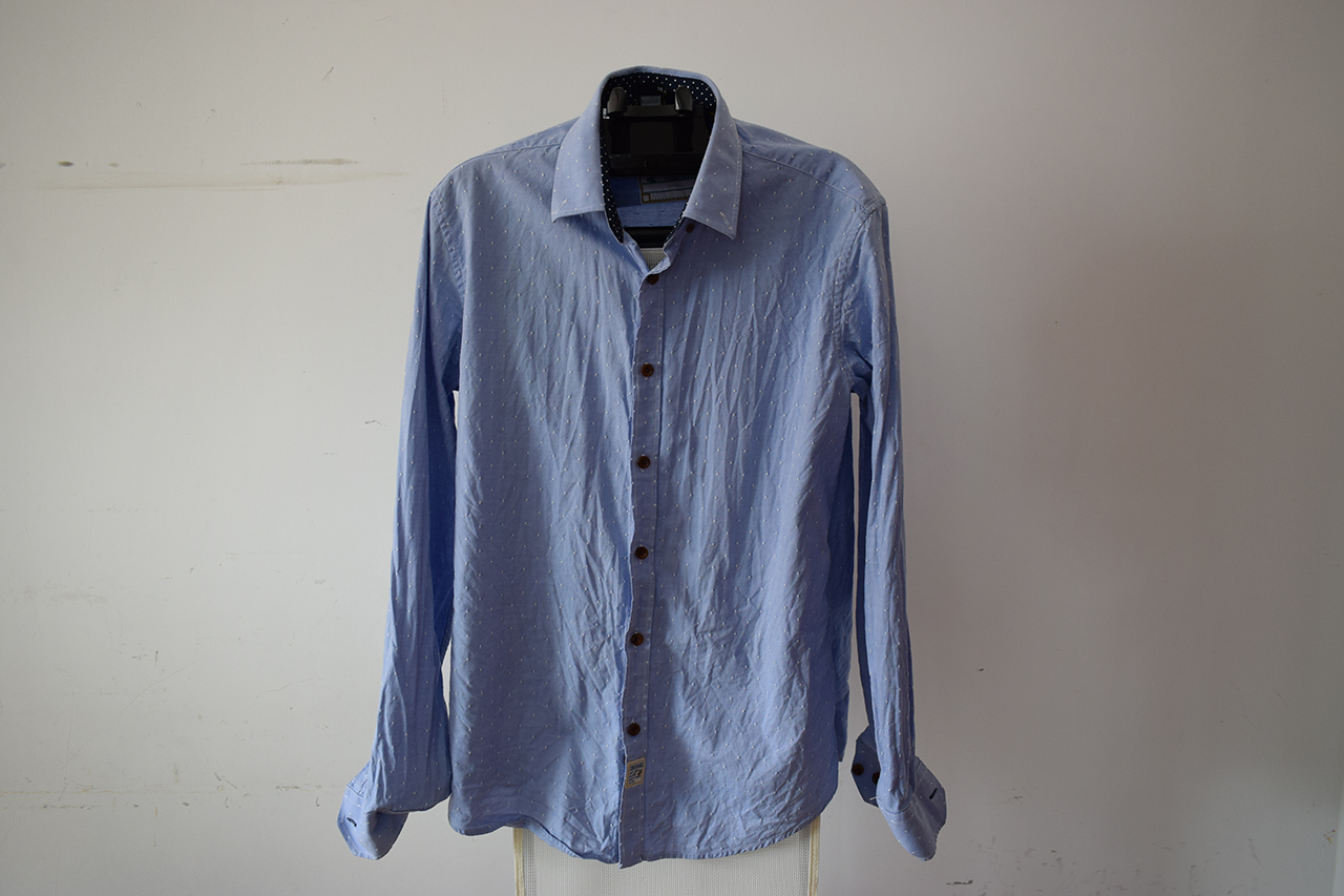 没有熨斗如何快速去除衣物褶皱,顽固褶皱的衣服没熨斗怎么办