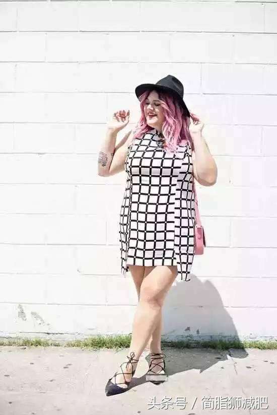 200斤女胖子的穿衣搭配秘诀，让你一改囧样