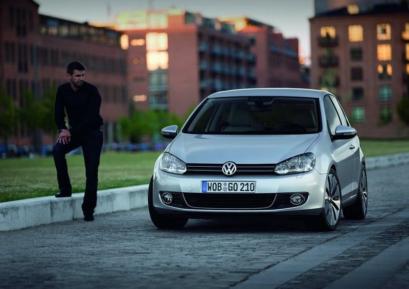 大众给高尔夫出敞篷版,汽车造型拉风,性价比超高