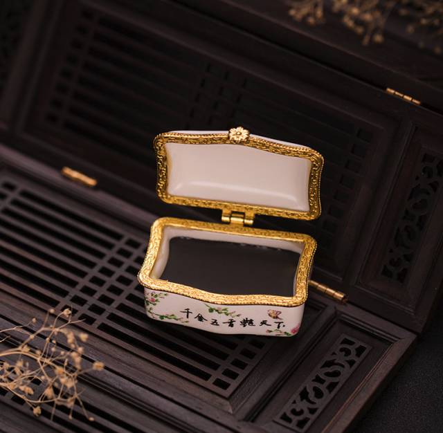 韩国美妆博主pony推荐美容仪,韩国美妆达人pony近期美照合集