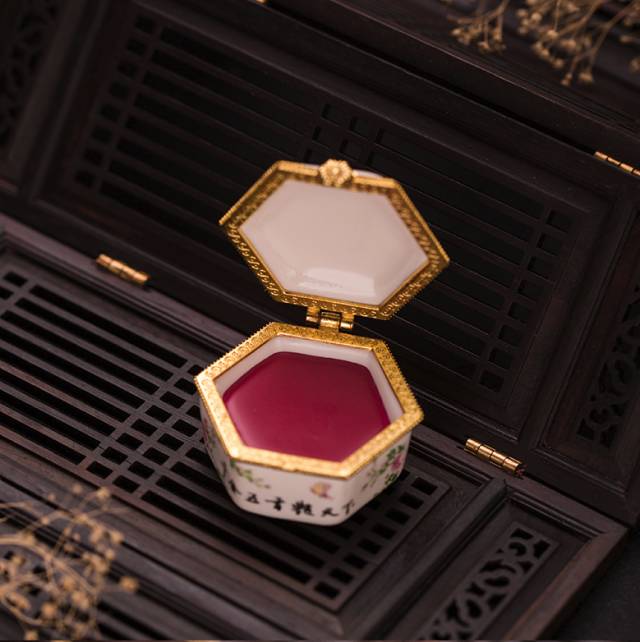 韩国美妆博主pony推荐美容仪,韩国美妆达人pony近期美照合集