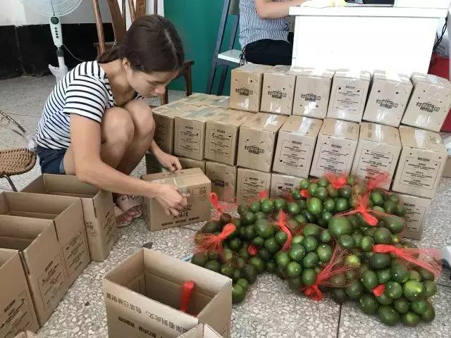 江西电商扶贫成功案例,90后农村姑娘电商创业