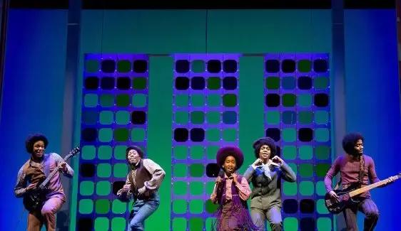 迈克尔杰克逊从黑到白全部过程,迈克尔杰克逊最后一次登场完整版