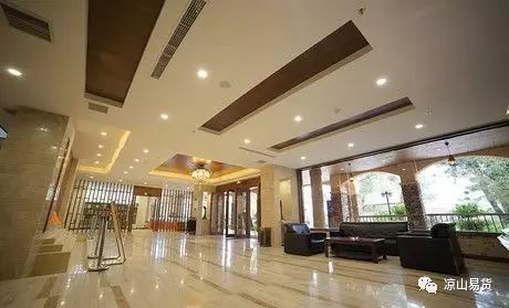 瑗挎槍鍗椾簹涓芥櫙搴﹀亣閰掑簵,鍑夊北鏄撹揣鍟嗗