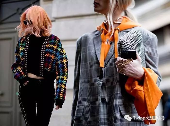 今年流行格纹西装还是纯色的,复古西装格纹西装哪个好看