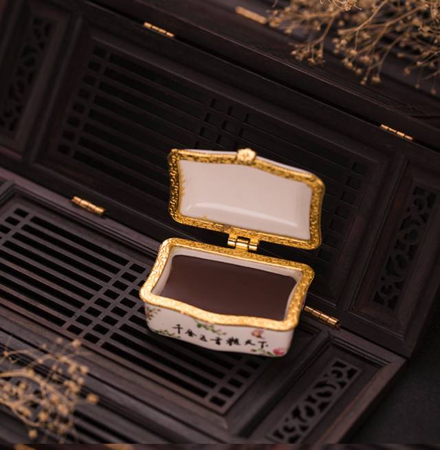 韩国美妆博主pony推荐美容仪,韩国美妆达人pony近期美照合集