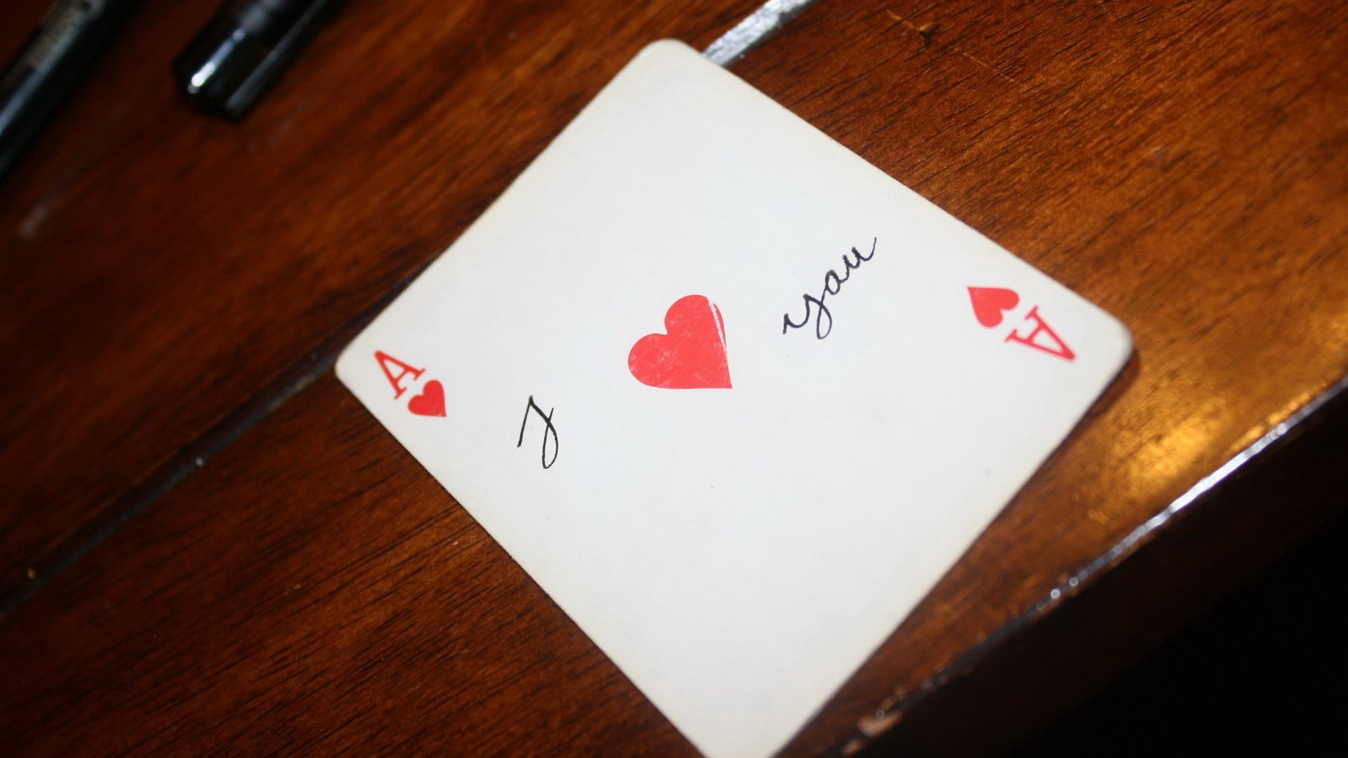 什么是爱情精辟回答,什么是爱情歌曲