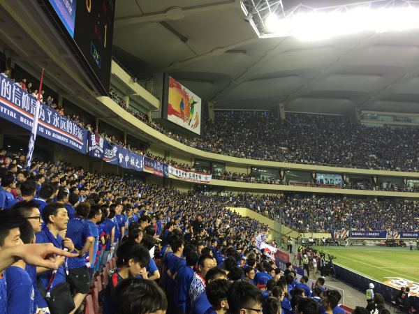 上海申花主场，虹口球场看球是一种怎样的体验