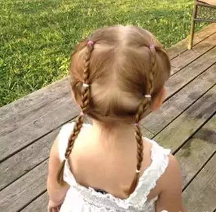 宝妈儿童编发之个性马尾辫编法,超级简单的儿童编发