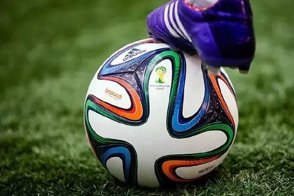 华清打篮球,马球精彩动作