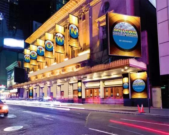 迈克尔杰克逊从黑到白全部过程,迈克尔杰克逊最后一次登场完整版