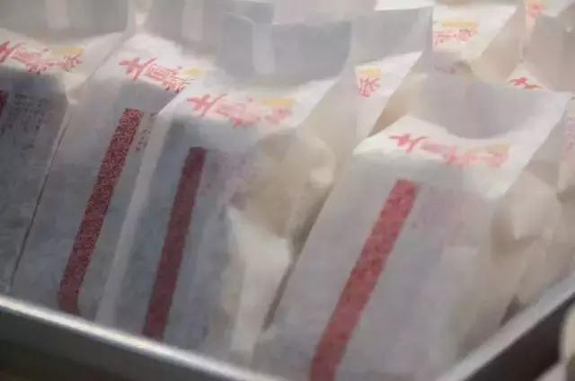 鲍师傅是北京的还是杭州的,鲍师傅怎么样了