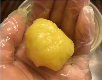 省下的不只机票，香港半岛酒家金沙流心奶黄月饼，看着就流口水！