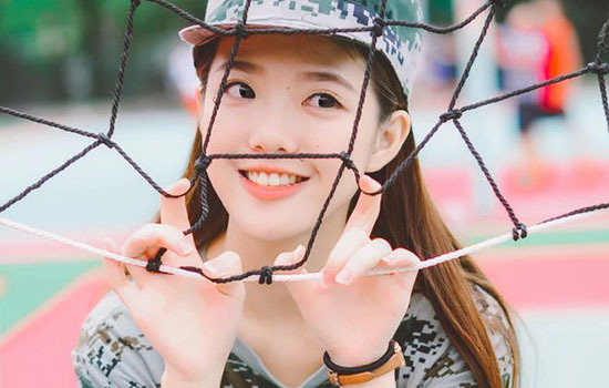 军训后脖子晒黑如何美白,军训晒黑怎样迅速美白