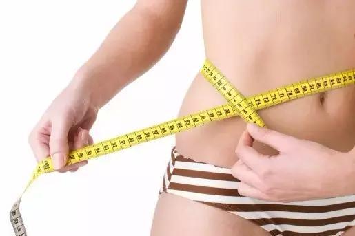 气味难闻，还发黄？教你3招正确清洗*裤内**远离妇科隐患！