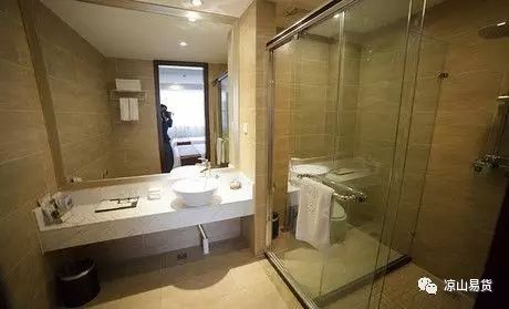 瑗挎槍鍗椾簹涓芥櫙搴﹀亣閰掑簵,鍑夊北鏄撹揣鍟嗗