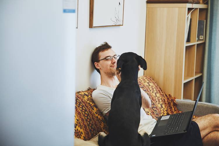 “列车运行前方:龙车站”我和TA打开了意外之门