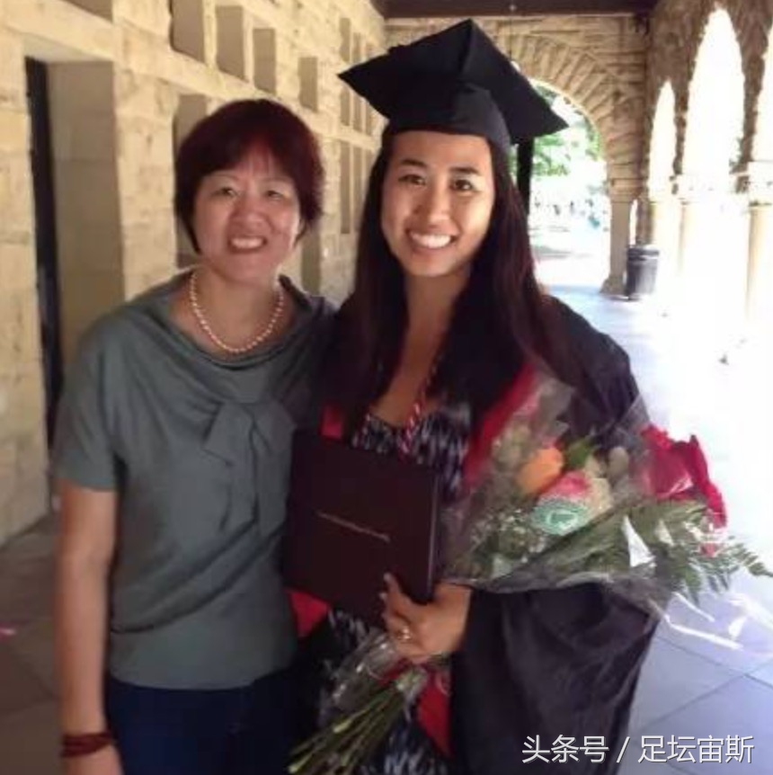 郎平和女儿同台,郎平亲闺女