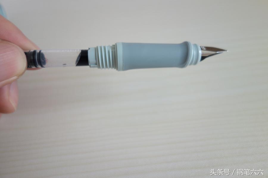 施耐德电气和施耐德钢笔,施耐德base系列钢笔好用吗