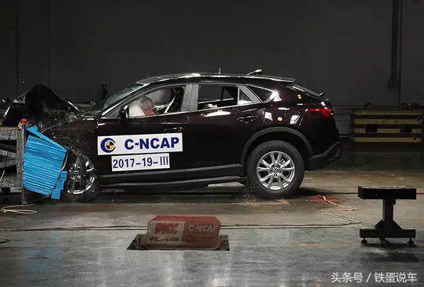 史上最破的车碰撞测试,2017碰撞测试视频最差的车