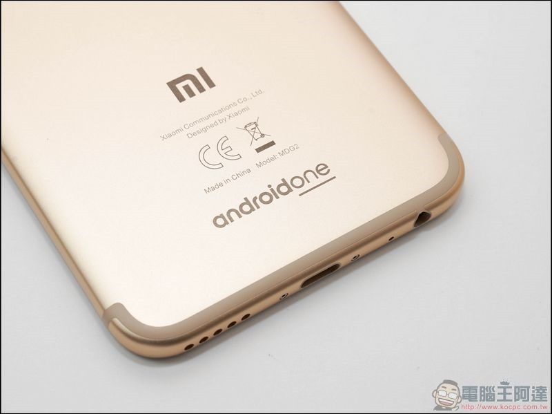 小米A1开箱评测:首款搭载AndroidOne系统的小米手机