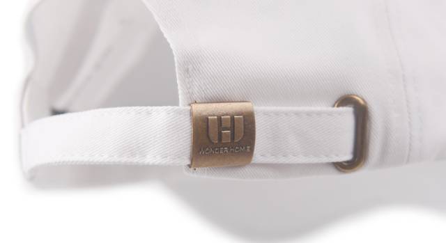 「怎么把你爸的帽子带出来了？真土」说这话的人才是真土鳖