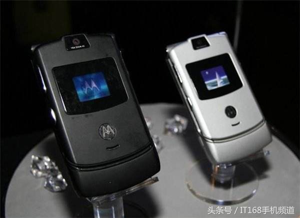 iPhone新品售价近万元热泪盈眶追忆十年前你用啥手机