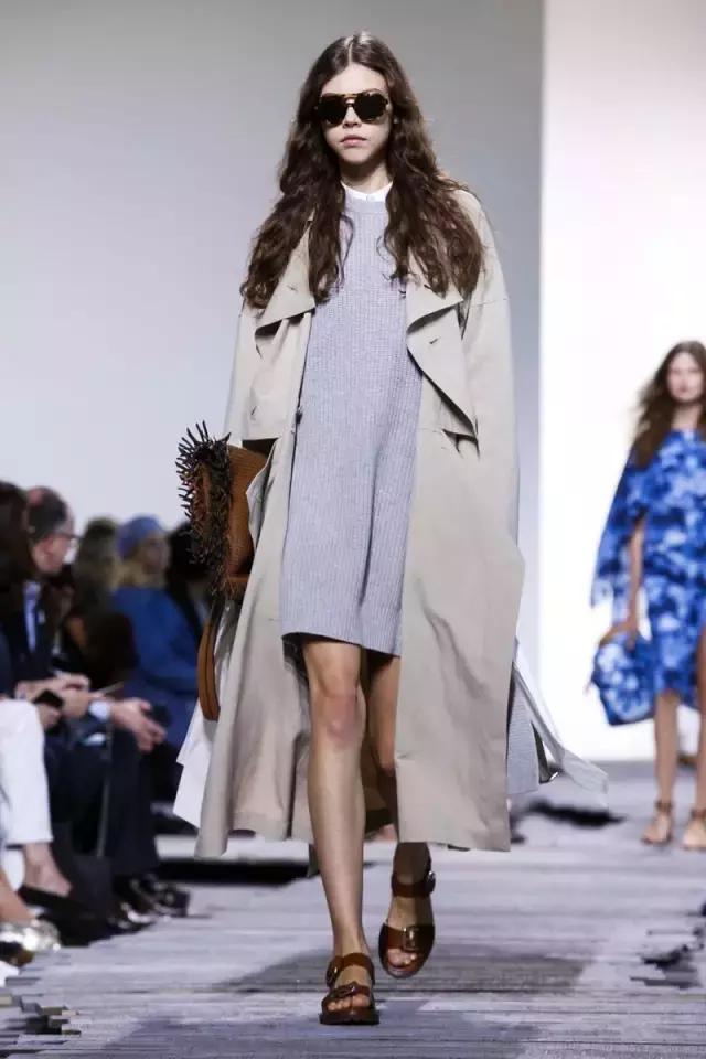 带货女王杨幂又出新花样了,杨幂私服带货