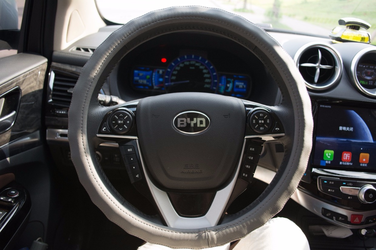 比亚迪s7多少公里换变速箱油,比亚迪s7变速箱是干式还是湿式