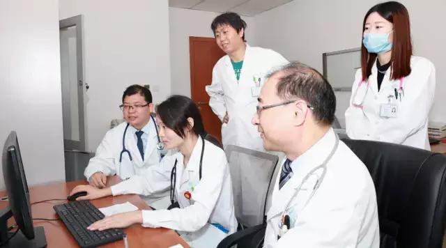 内科医生肖建,医生肖建