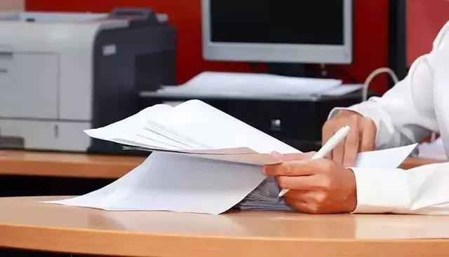 员工不辞而别扣保险,员工不辞而别造成损失怎么办