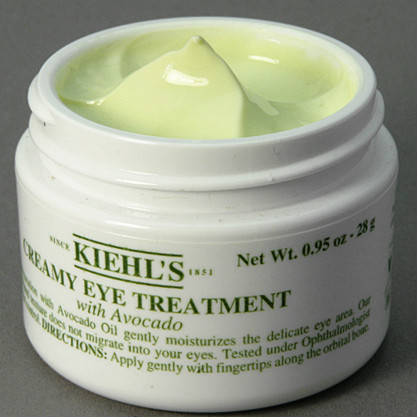 女生过了20岁就涂眼霜,为什么女生过了20岁容易老