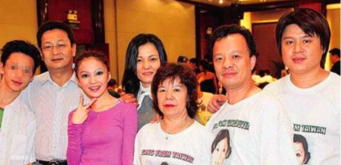 张韶涵范玮琪互怼完整版,范玮琪张韶涵尴尬同台