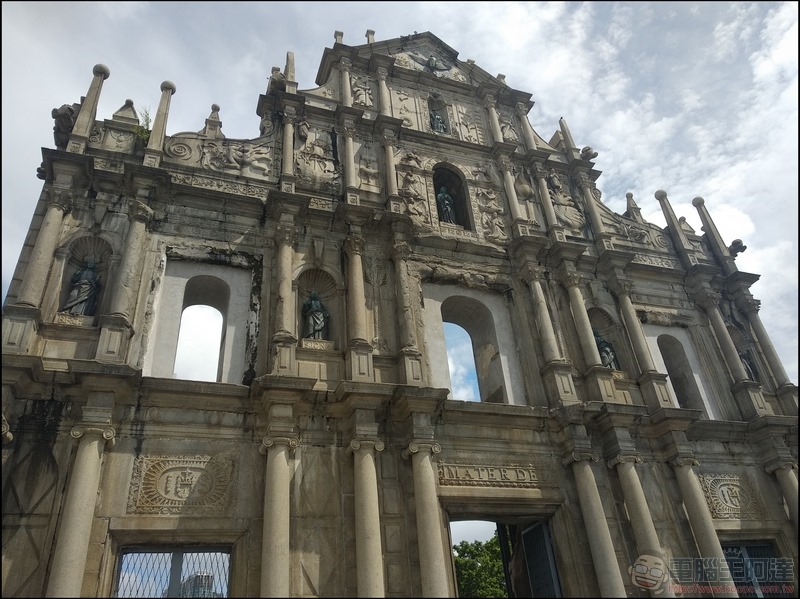 小米A1开箱评测:首款搭载AndroidOne系统的小米手机