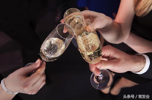 预防脱发的九个小妙招,秋季脱发怎么办预防脱发9个妙招