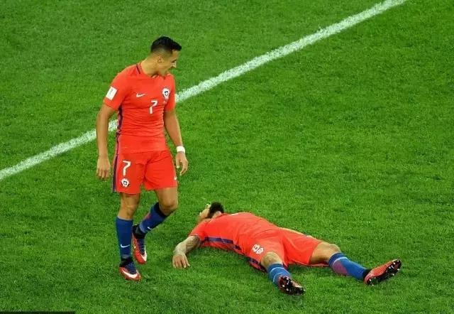 颜强体坛周报,颜强阿森纳专栏