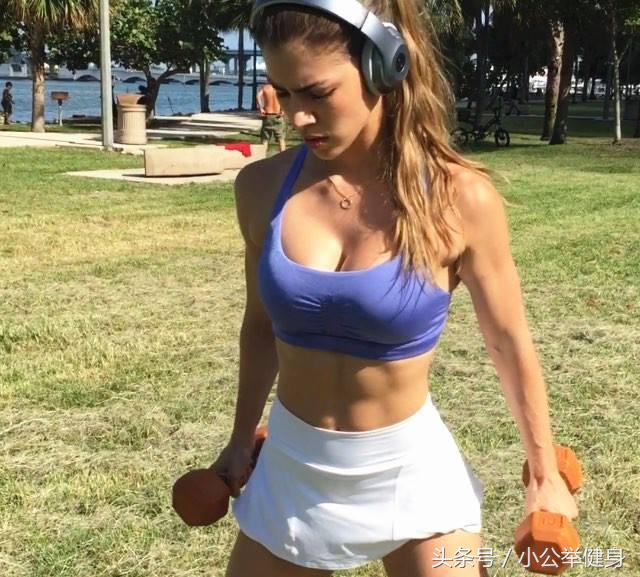 健身长期喝4升水对身体有害吗,健身每天喝3瓶啤酒还有用吗