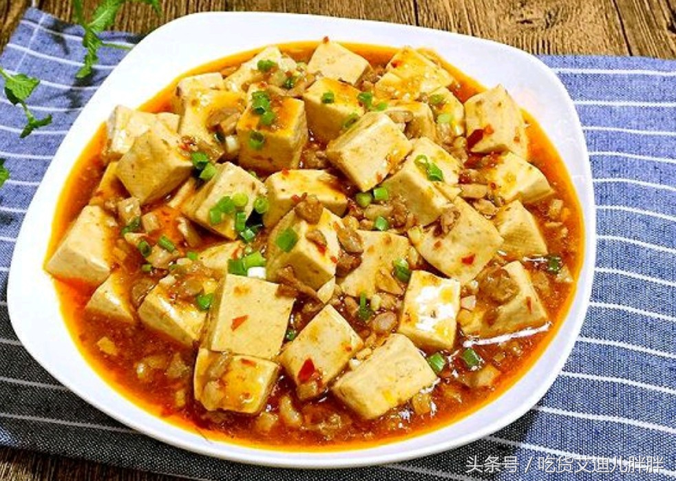 自制版快手菜——麻婆豆腐（既下饭又解馋）