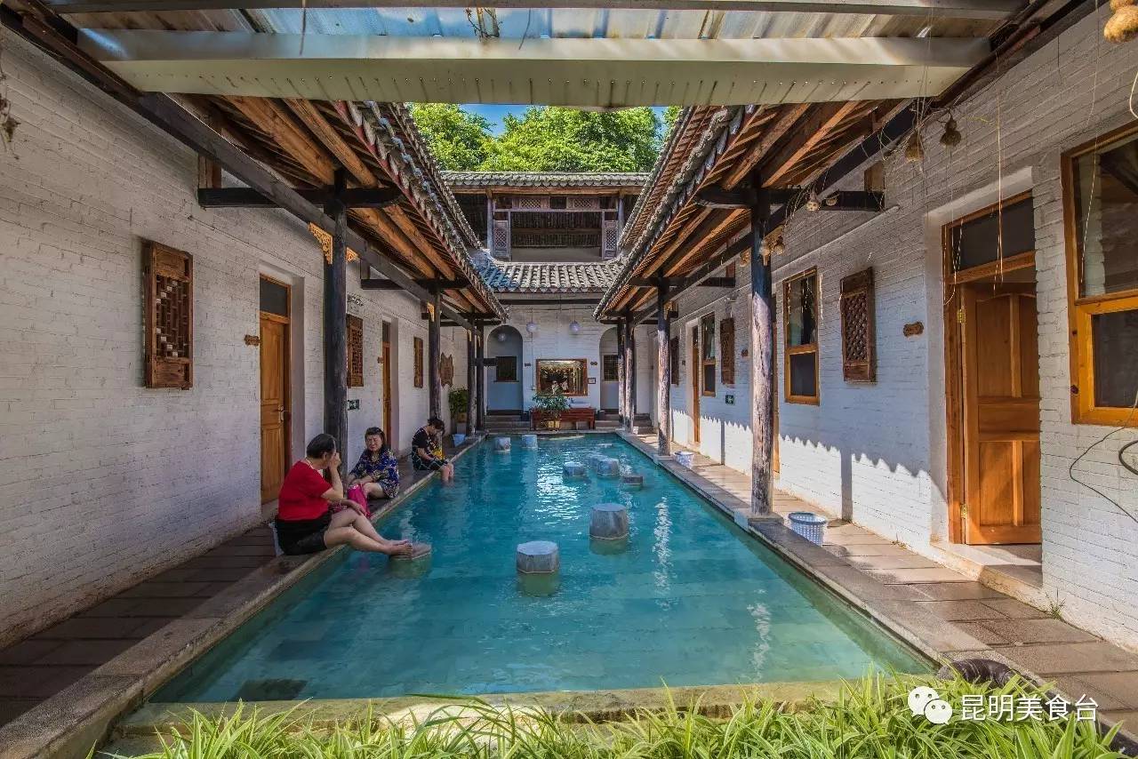 云南最神秘的六个野温泉，峡谷弥漫雾气小鱼咬脚，车底盘常常被刮