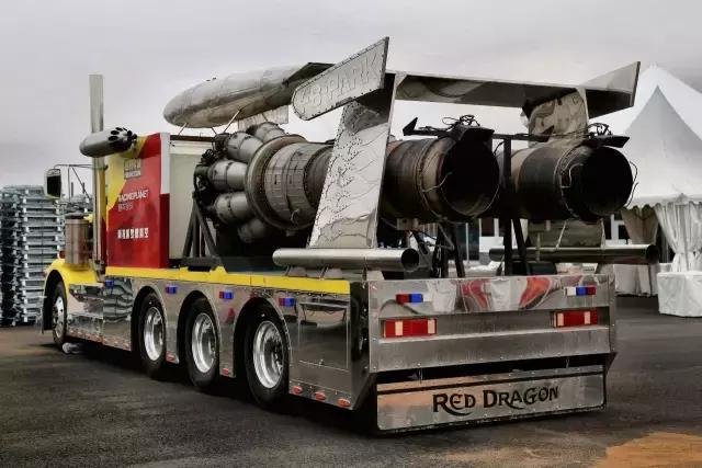 独家探营2017英雄会！不止硬汉越野车，还有超跑和战斗机？