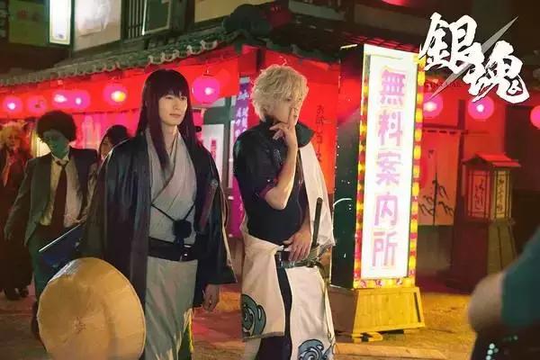 有一点点不正经又搞笑的电影,不只是好笑还有高级讽刺的电影