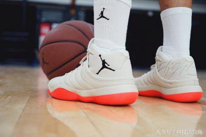 将天猫新零售写入财报的耐克，今年上半年营收过千亿！