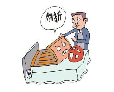 妈妈一个暖心的举动,一个动作小心毁了孩子